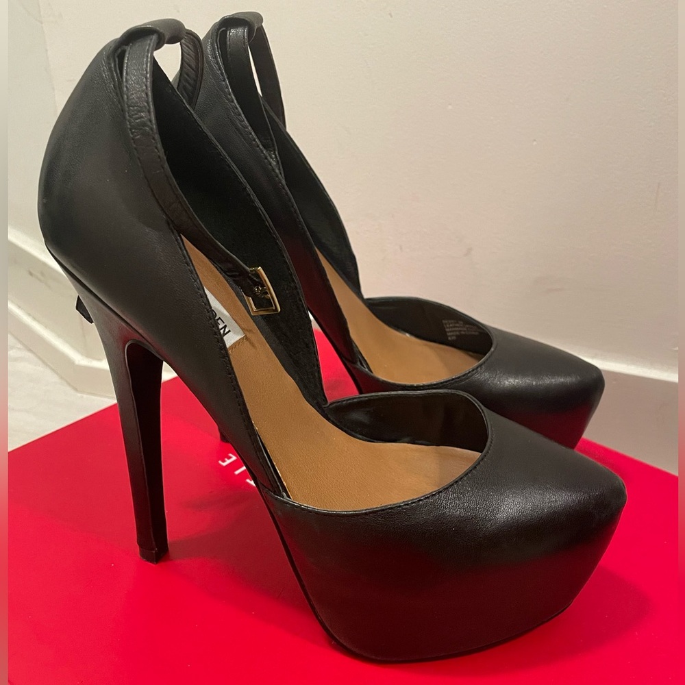 Steve Madden seriously high heels ☺️